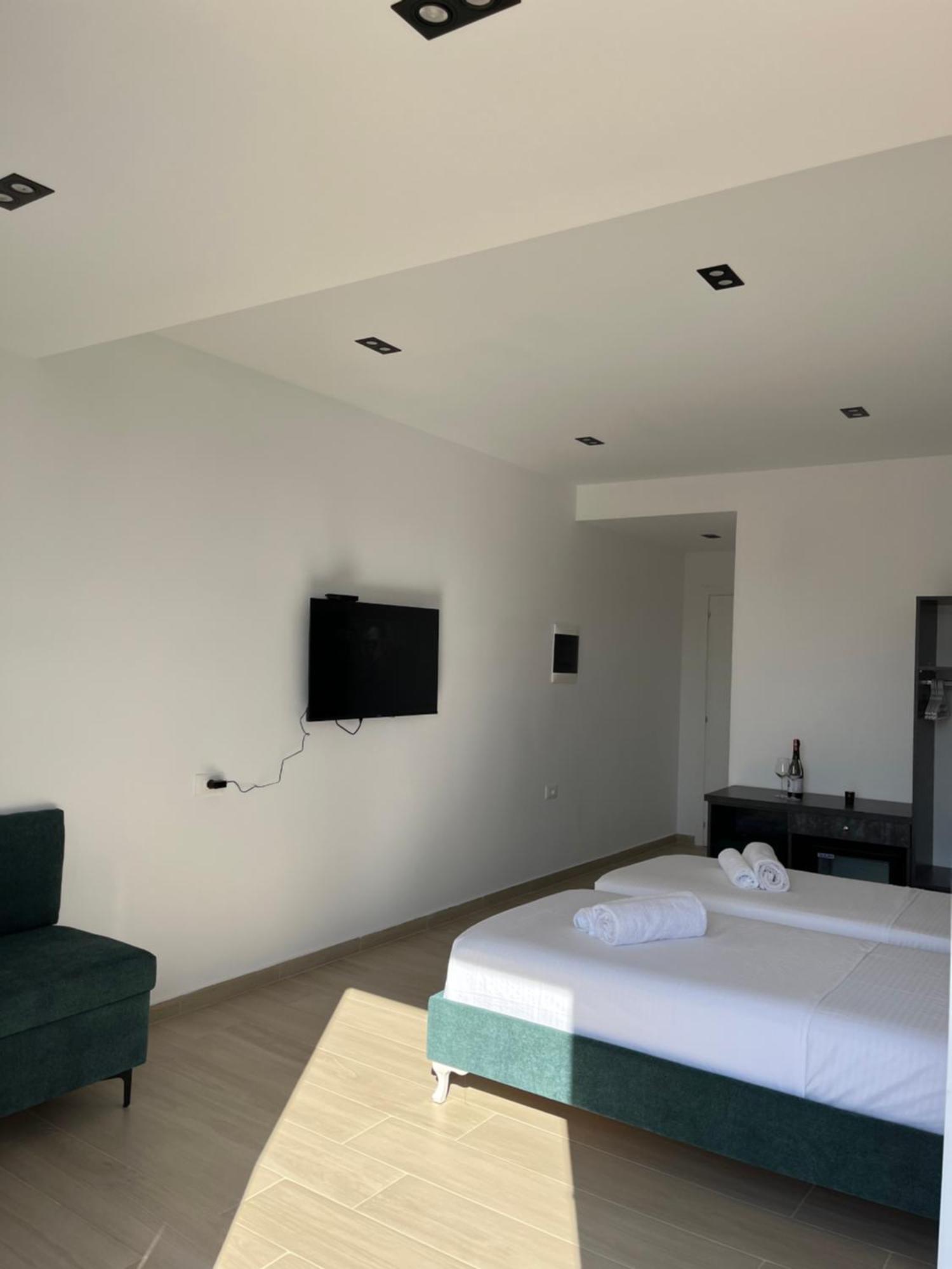 Del Mare Hotel Sarandë Eksteriør billede