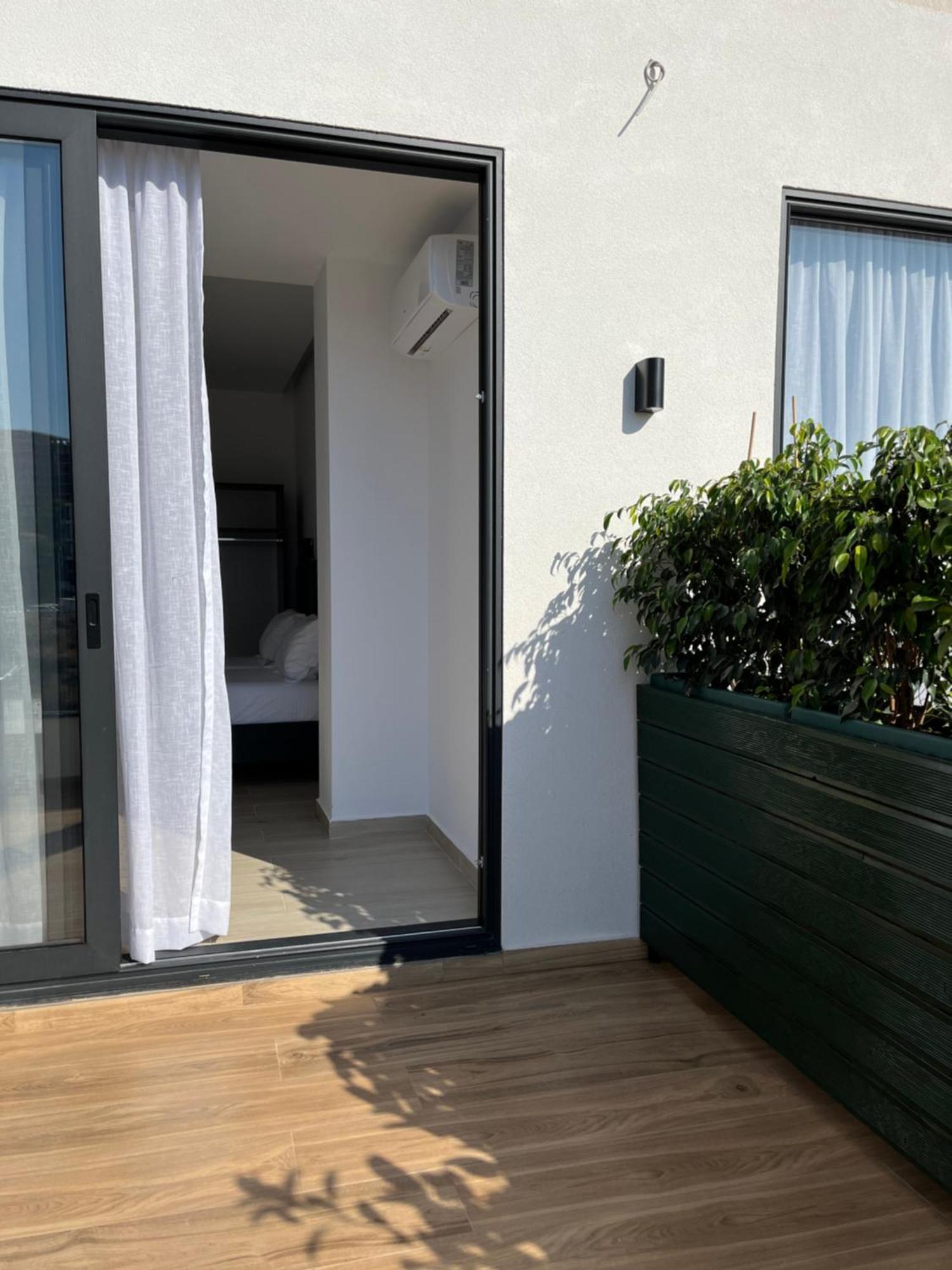Del Mare Hotel Sarandë Eksteriør billede