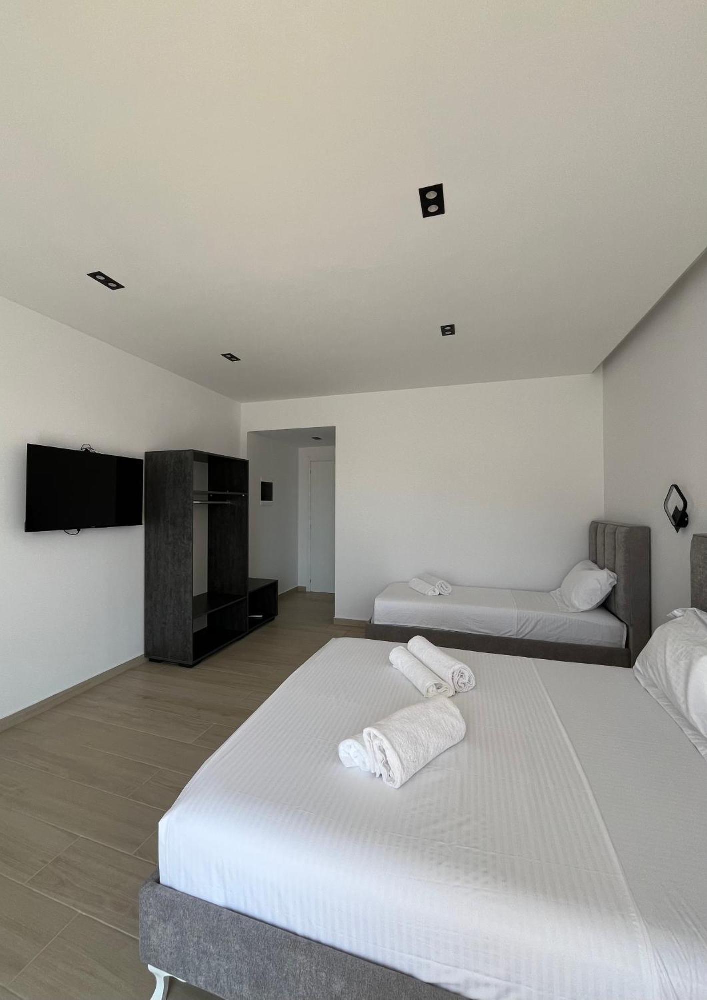 Del Mare Hotel Sarandë Eksteriør billede